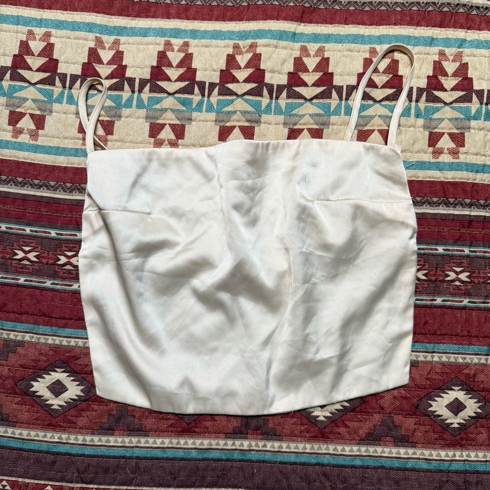 Superdown Cream crop cami size medium